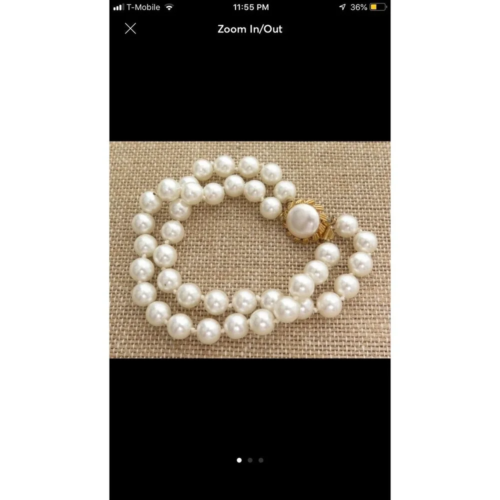 VINTAGE DOUBLE‎ STRANDED GLASS WHITE FAUX PEARL CLASSIC BRACELET
